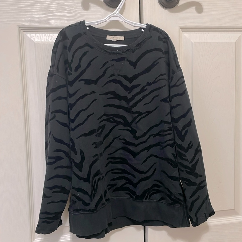 Zsupply black with velvet stripes